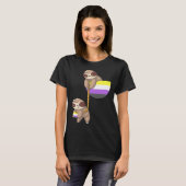 LGBTQ Non-binaire trots luiaard touw spelend non-b T-shirt (Voorkant volledig)