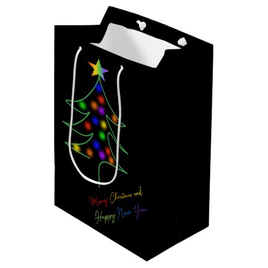 LGBTQ+ / Pride Rainbow Christmas Tree with Stars  Medium Cadeauzakje (Voorkant Gekanteld)