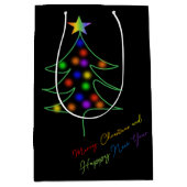 LGBTQ+ / Pride Rainbow Christmas Tree with Stars  Medium Cadeauzakje (Voorkant)