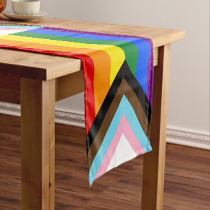 LGBTQ & Pride - Rainbow Progress Flag Korte Tafelloper