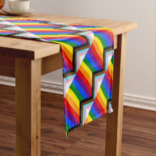 LGBTQ & Pride - Rainbow Progress Flag voor korte t Tafelloper
