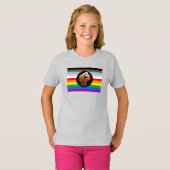 LGBTQ+ Progress POC Pride-vlag T-shirt (Voorkant volledig)