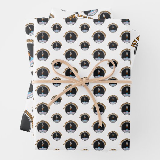 LGBTQ transgender vlag, vliegen hoog, liefde onbeg Inpakpapier Vel (In situ)