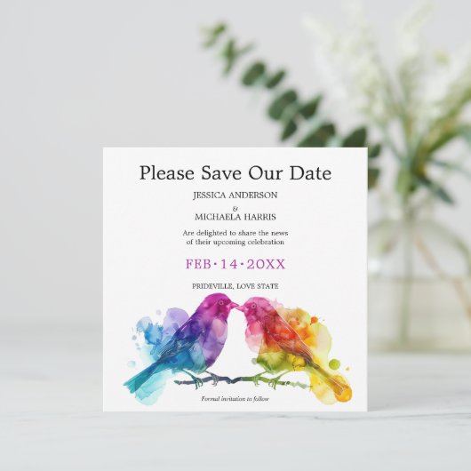 LGBTQ+ vierkant Regenboog Lovebirds Save The Date (Staand voorkant)