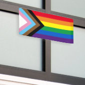Lgbtq: vlag van homoseksuele pride, inclusief bred spandoek (Buitenkant Gebouw)
