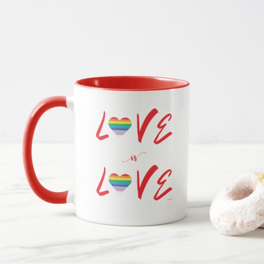 LGBTQIA LIEFDE is LIEFDE Rainbow Heart Pride Vlag Mok (Met donut)