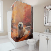 Lhasa Apso in herfstbladeren val inspireert Douchegordijn (In situ)