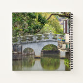 Li Garden-serie: toegangspoort tot sereniteit Notitieboek (Achterkant)