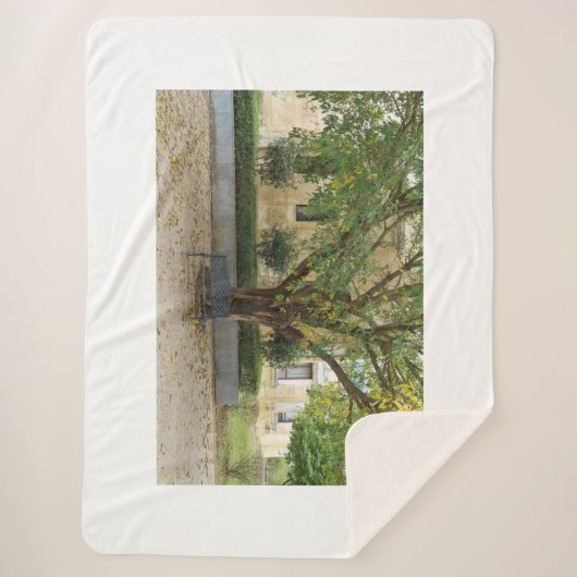 Li Garden Series: Echoes Beneath the Tree Sherpa Deken (Voorkant)