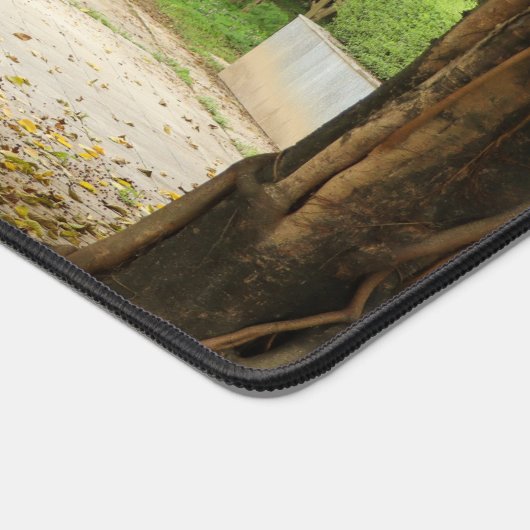 Li Garden Series: Waiting in Stillness Bureaumat (Hoek)