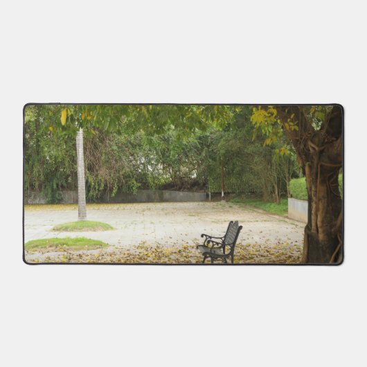 Li Garden Series: Waiting in Stillness  Bureaumat (Voorkant)