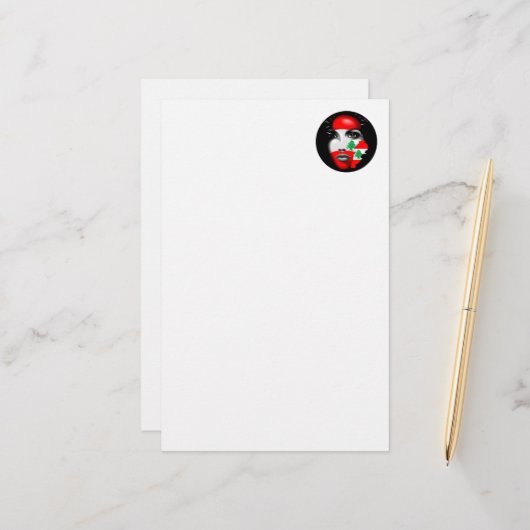 Libanon Vlag en Kaart op het gezicht van het meisj (Voorkant / Achterkant in situ)