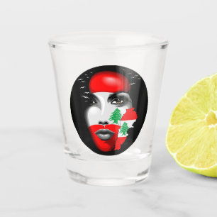 Libanon Vlag en Kaart op het gezicht van het meisj Shot Glas