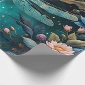 Libel in een bloementuin 's nachts cadeaupapier (Hoek)