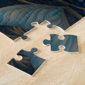 Libel in een bloementuin 's nachts legpuzzel (Zijkant)