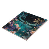 Libel in een bloementuin 's nachts tegeltje (Zijkant)