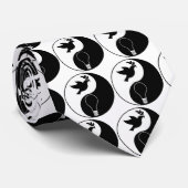 Libertarianisme Logo benadrukt vrede en innovatie Stropdas (Opgerold)