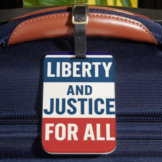 Liberty and Justice For All – Bold Minimalist Bagagelabel (Voorkant Insitu 2)