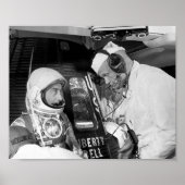 Liberty Bell 7-pre-lanceringsactiviteiten Poster (Voorkant)