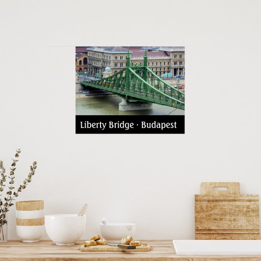 Liberty Bridge - Boedapest, Hongarije Poster (Keuken)