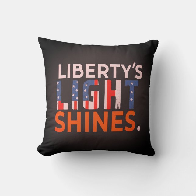 Liberty's Flame Lights Night Kussen (Voorkant)