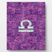 Libra Zodiac Symbol on Fuchsia Digital Camo Fotoplaat (Voorkant)