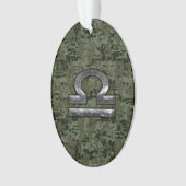 Libra Zodiac Symbol op Green Digital Camouflage Ornament (voorkant)