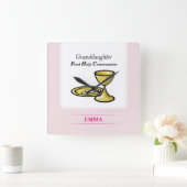 Lichaamslichaam en kleindochter vierkante klok (Huis)