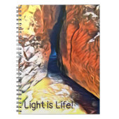 Licht aan het einde van een Crevasse aan de kust Notitieboek (Voorkant)