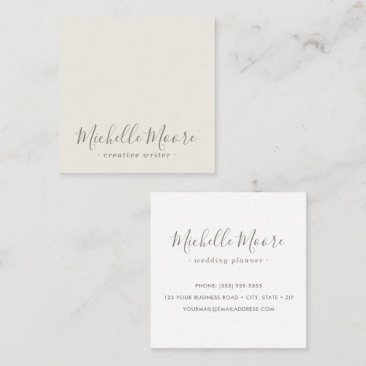 Licht beige bruine elegant minimalistisch professi vierkante visitekaartje (Voorkant / Achterkant)