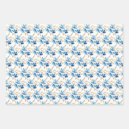 Licht blauw en goudkleurig met de hand geschilderd inpakpapier vel