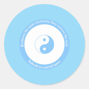 Licht blauw kwaad oog voor vrede en eenzaamheid ronde sticker