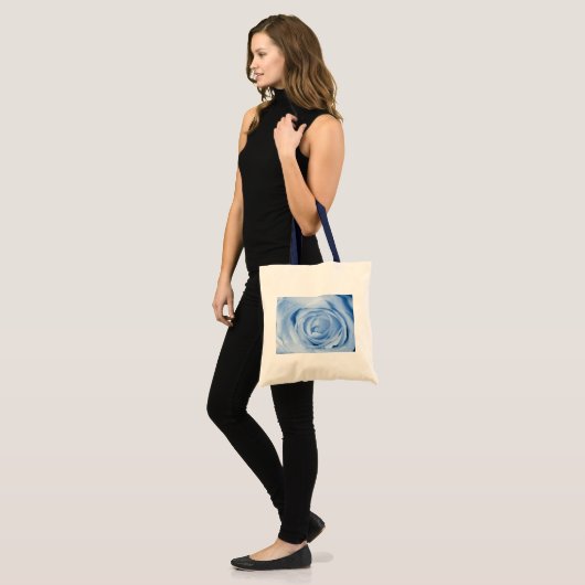 Licht blauw Roos Tote Bag (Voorkant (model))