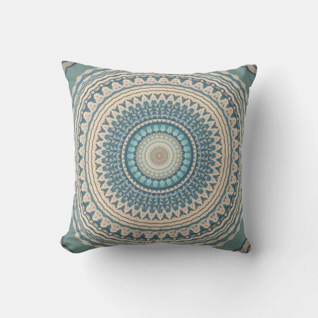 Licht Blauwgroen Blauw Beige Mandala Kussen (Voorkant)