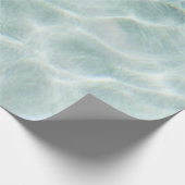 Licht dat overdag wordt weerspiegeld in water cadeaupapier (Hoek)