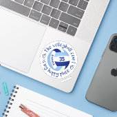 Licht donkerblauw volleybalveld Happy Place Sticker (Laptop met iPhone)