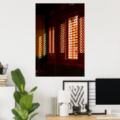 Licht door openingen in gaasvensters poster (Thuiskantoor)