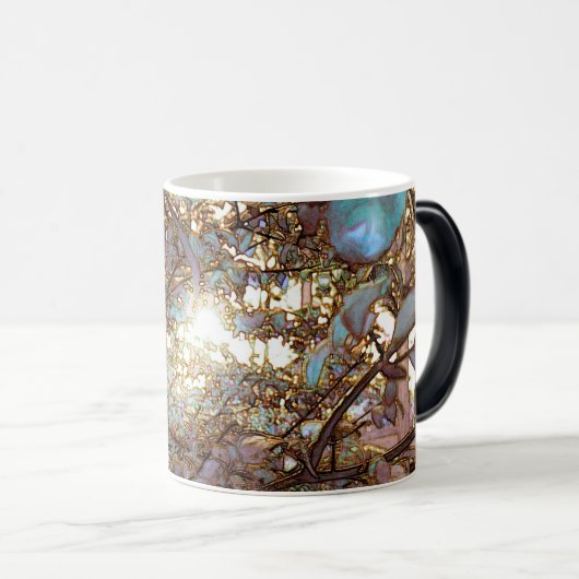 Licht doorbreekt magische mok (Voorkant rechts)