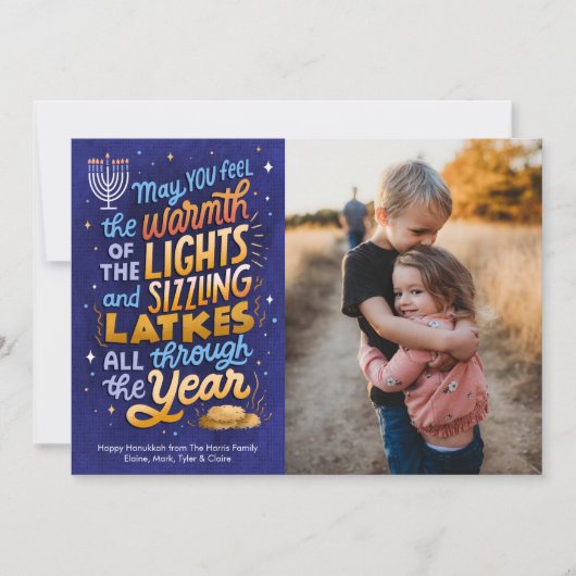 Licht en latkes Een foto Chanoeka Feestdagenkaart (Voorkant)