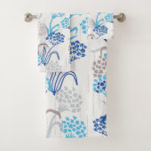 Licht en luchtig Hydrangea bloemenpatroon Bad Handdoek (Insitu)