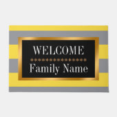 Licht geel en zacht grijs past de deur aan deurmat (Voorkant)