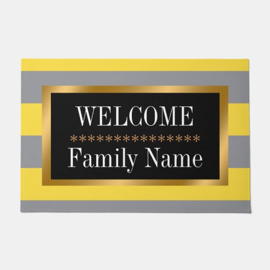 Licht geel en zacht grijs past de deur aan deurmat (Voorkant)