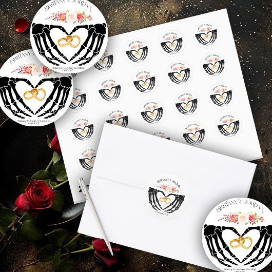 Licht gotisch skelet handen bruiloft ronde sticker