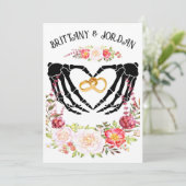 Licht Gotisch Skelet Handen Huwelijksuitnodiging Kaart (Staand voorkant)