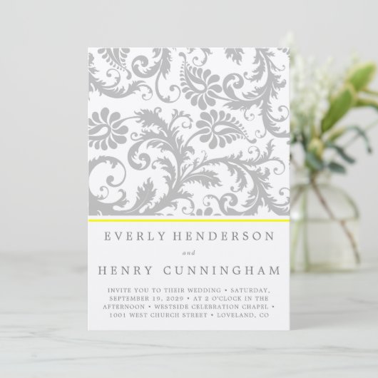 Licht grijs en Geel Damask Wedding Uitnodiging (Staand voorkant)