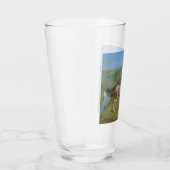 Licht grijs paard in een veld (paardachtige) glas (Rechts)