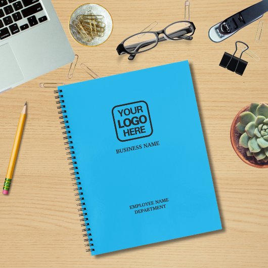 Licht hemblauw modern professioneel bedrijfslogo notitieboek