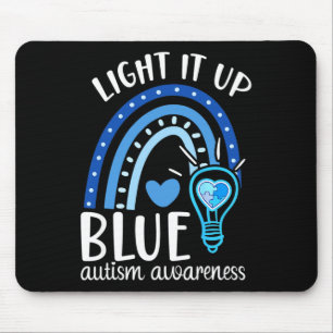 Licht het blauwe autisme T-shirt op dat ik blauw v Muismat