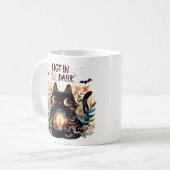 Licht in het donker - Kaarsenkat Koffiemok (Voorkant links)