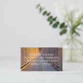 LICHT OP HET EINDKARTTEMPLATE VAN DE ZAKELIJKE KAR VISITEKAARTJE (Staand voorkant)